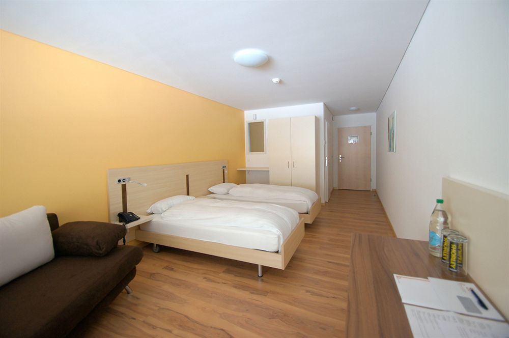 Hotel Ziil Кройцлинген Экстерьер фото